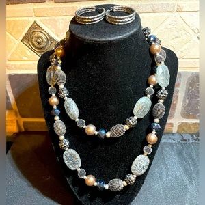 NWT necklace and earring sets from Premier designs